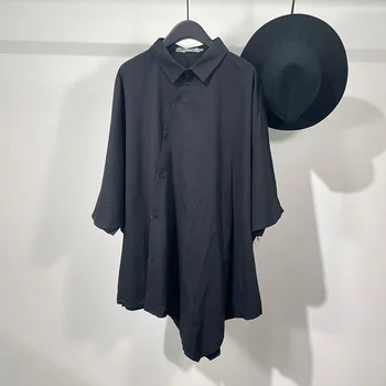  Годишният оригинален тъмен дизайнер не е съгласен със свободна риза с къс ръкав trend уличен стил е прост обикновен топ тънък