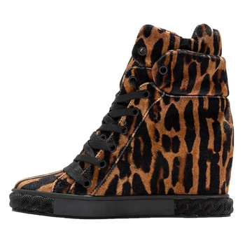  Най-новите Модни Дамски Кафяви обувки на вътрешния ток 8 см, Леопардовые Високи обувки с леопардовым берцем, 2022 г., Дамски Топли Велурени обувки дантела с кръгло бомбе